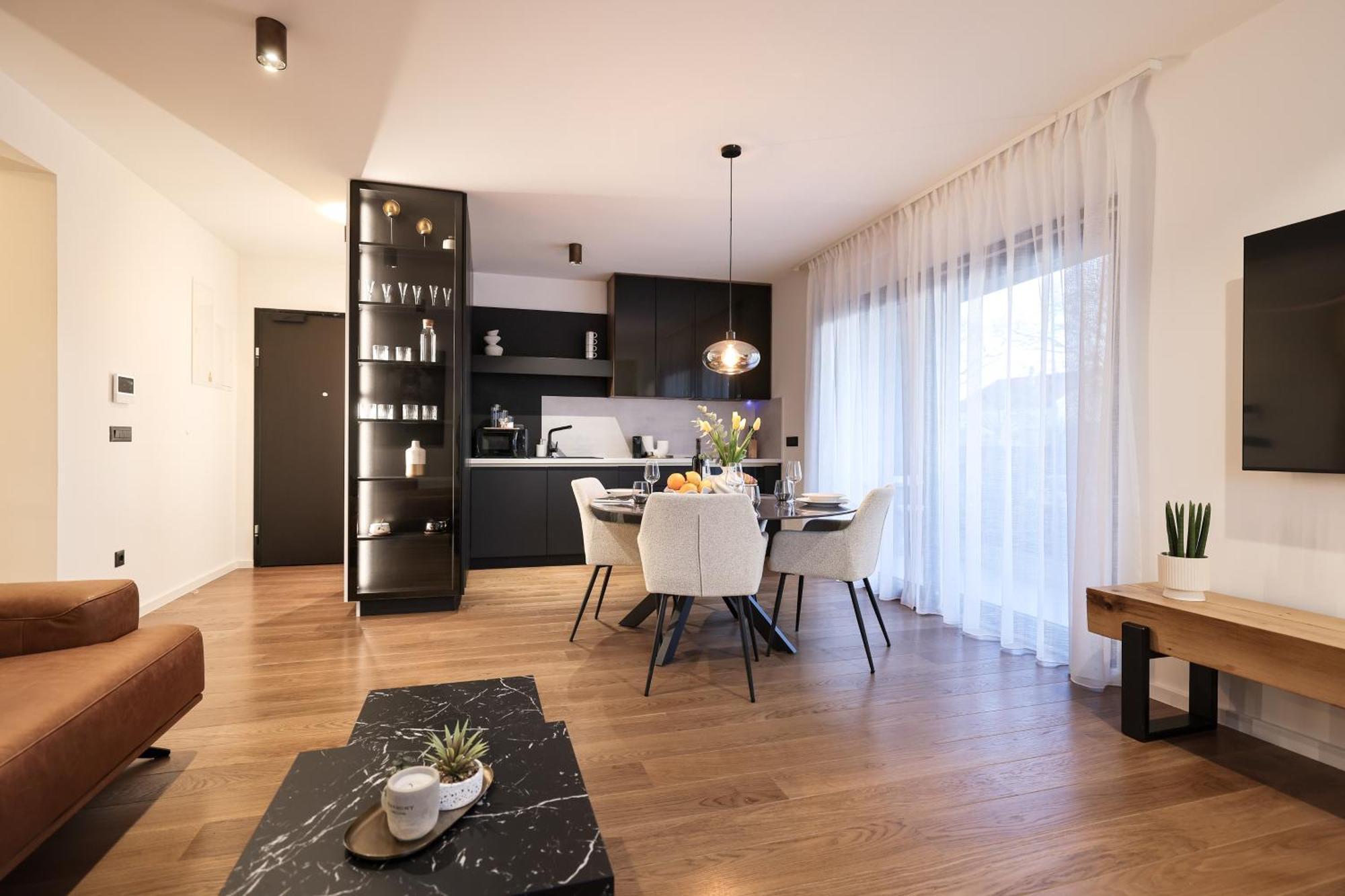 Apartament Devigo *
